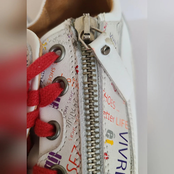 White Canvas Sneakers with Classic Silhouette - Picture 9 of 9